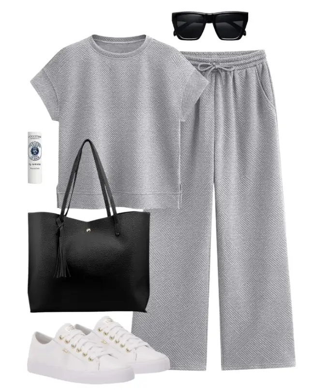 Stylish Travel Outfit 6